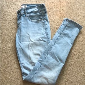 Light mid/low rise skinny jeans